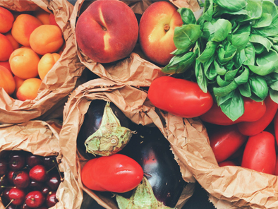 Frisches Gemüse und Obst Frisches Gemüse und Obst